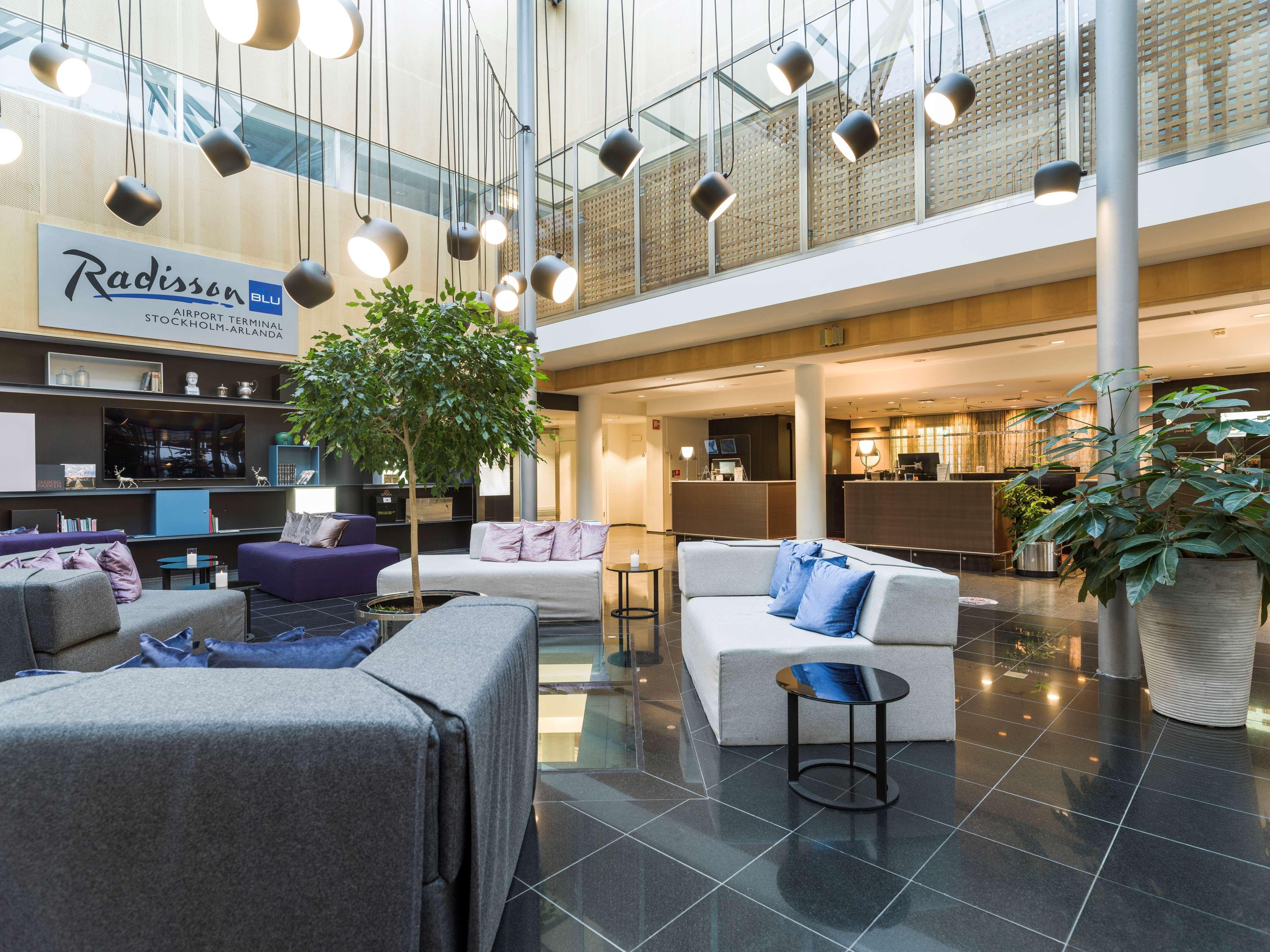 Hotel Radisson Blu Airport Terminal 4*